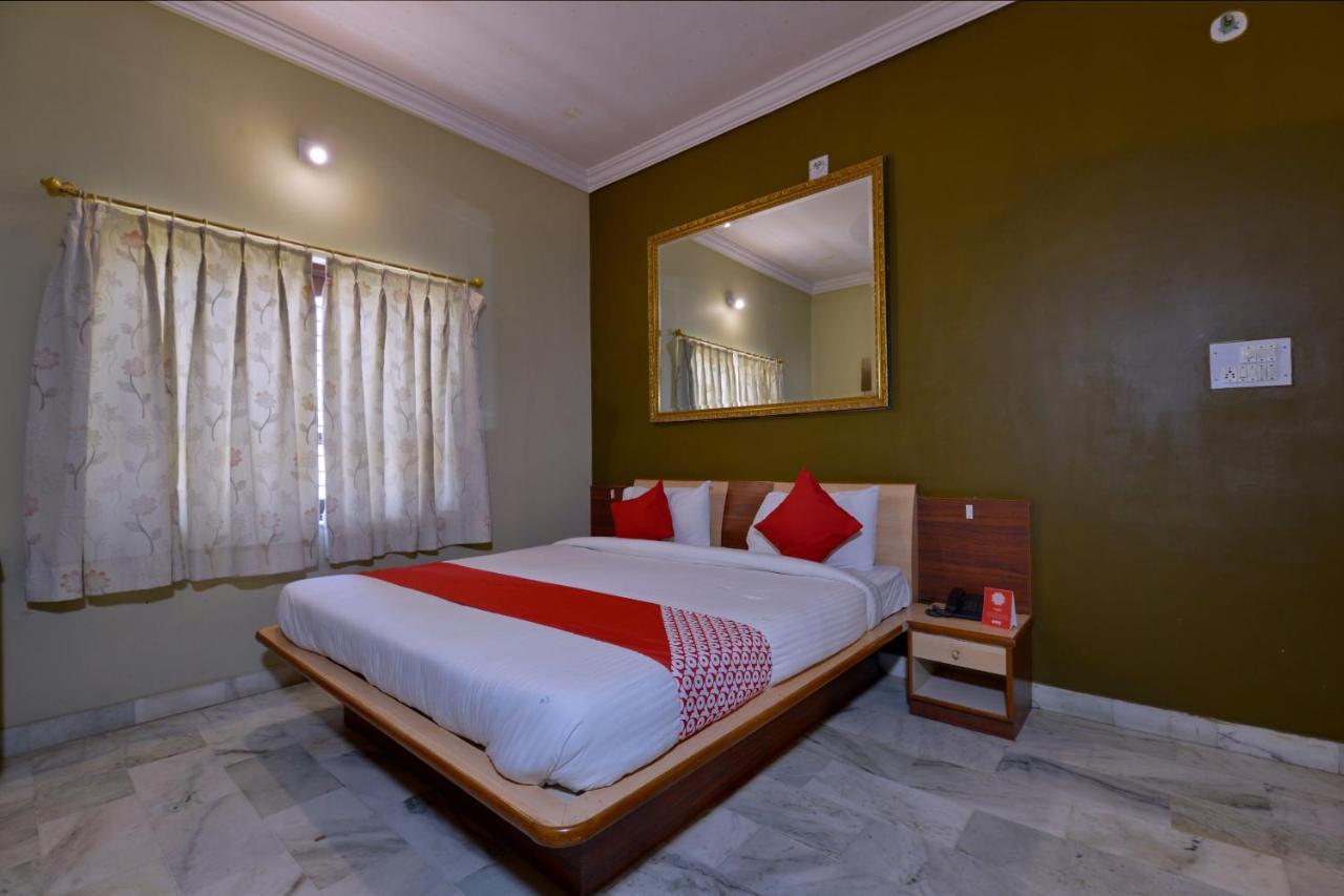 Oyo 10499 Hotel Shiv Shakti Kivarli Exteriör bild