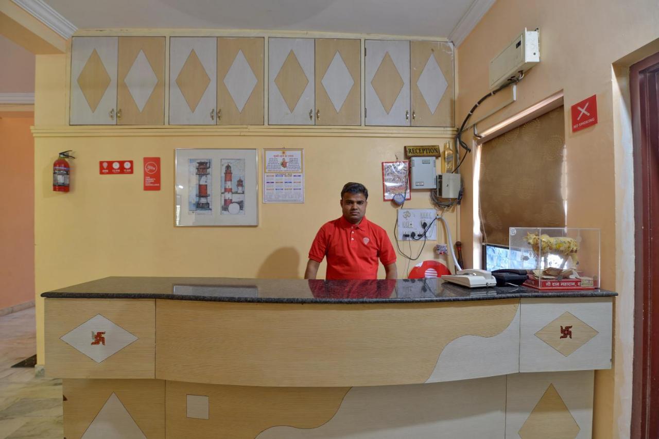 Oyo 10499 Hotel Shiv Shakti Kivarli Exteriör bild